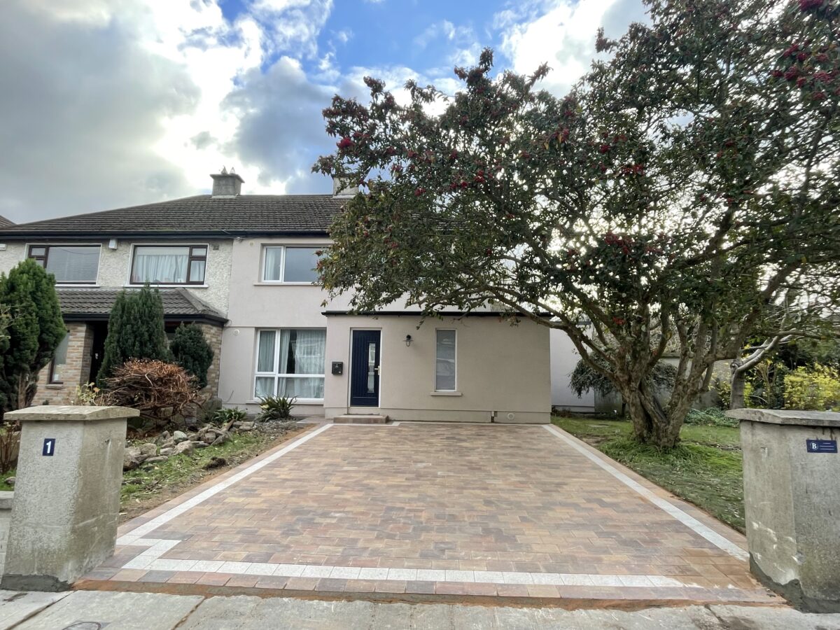 Corrib Paved Driveway with Step in Dundrum, Dublin