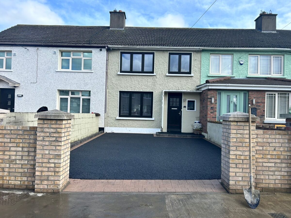 Tarmac Driveway with Granite Cobblestone Border in Ballyfermot, Dublin
