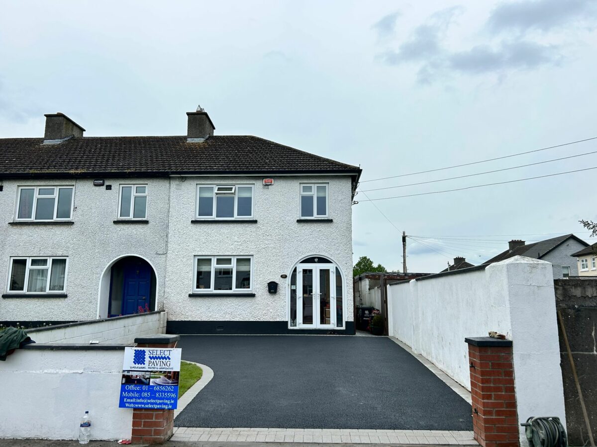 Tarmac Driveway with Paved Border in Navan Road, Dublin