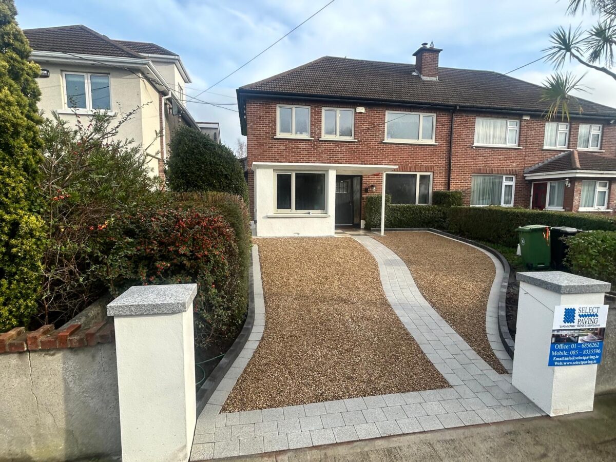 Gravelled Driveway with Newgrange Paving in Leopardstown, Dublin