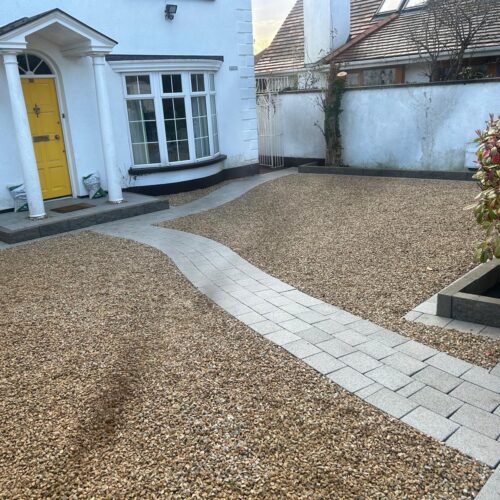 Gravelled Driveway with Granite Cobbles in Dublin