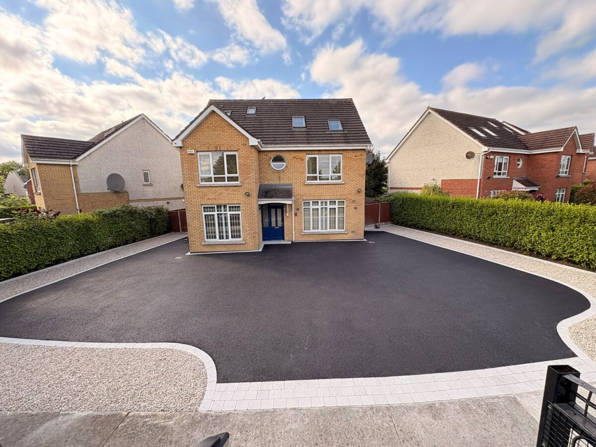 SMA Driveway with Granite Borders and Gravelled Flowerbeds in Dublin